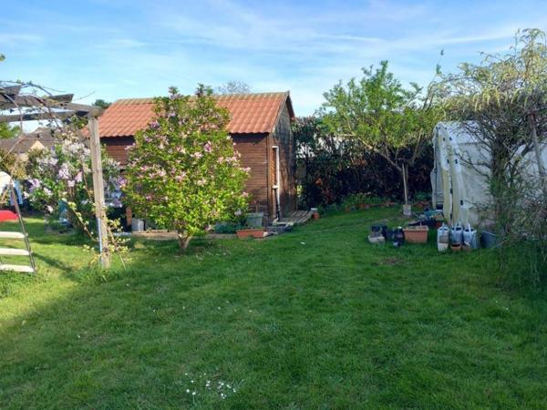 Maison  de plain pied Eguzon Chantôme 8 pièce(s) 243 m2