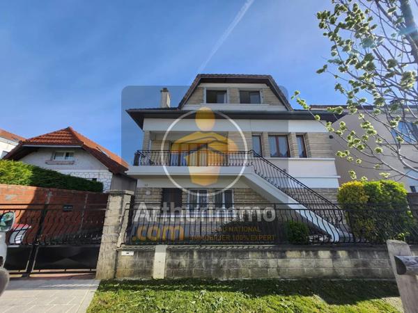Vente                                                      Maison
                        
                     7 pièces                      242 m2                     à Ormesson-sur-Marne