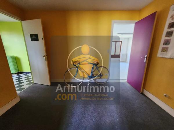 Vente                                                      Maison
                        
                     7 pièces                      242 m2                     à Ormesson-sur-Marne
