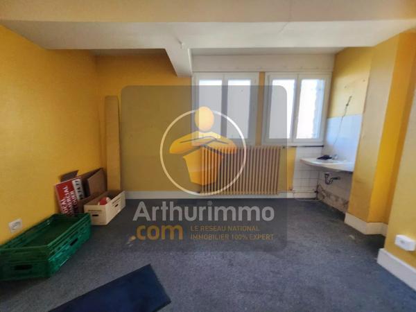 Vente                                                      Maison
                        
                     7 pièces                      242 m2                     à Ormesson-sur-Marne