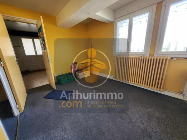 Vente                                                      Maison
                        
                     7 pièces                      242 m2                     à Ormesson-sur-Marne