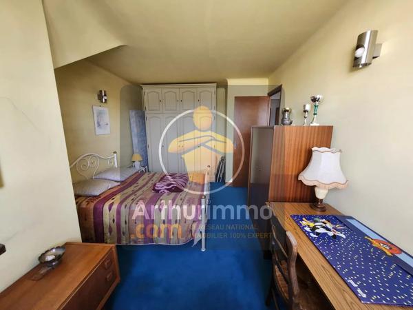 Vente                                                      Maison
                        
                     7 pièces                      242 m2                     à Ormesson-sur-Marne