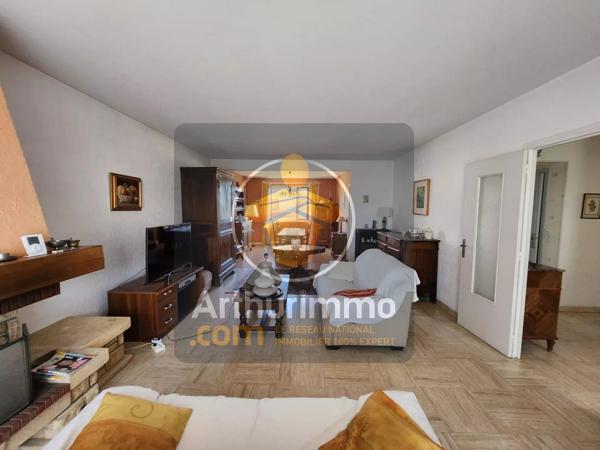 Vente                                                      Maison
                        
                     7 pièces                      242 m2                     à Ormesson-sur-Marne
