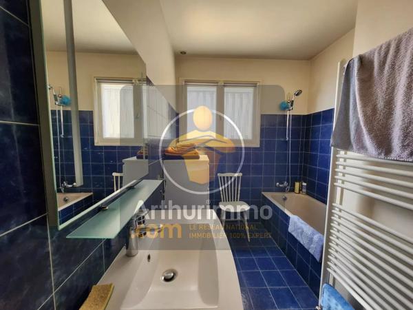 Vente                                                      Maison
                        
                     7 pièces                      242 m2                     à Ormesson-sur-Marne