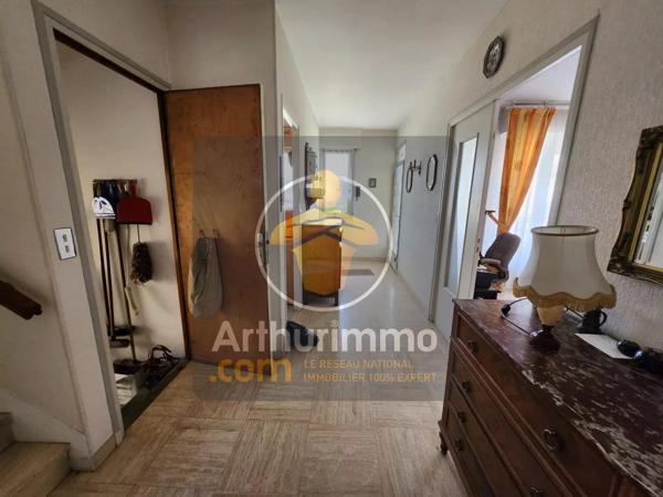 Vente                                                      Maison
                        
                     7 pièces                      242 m2                     à Ormesson-sur-Marne