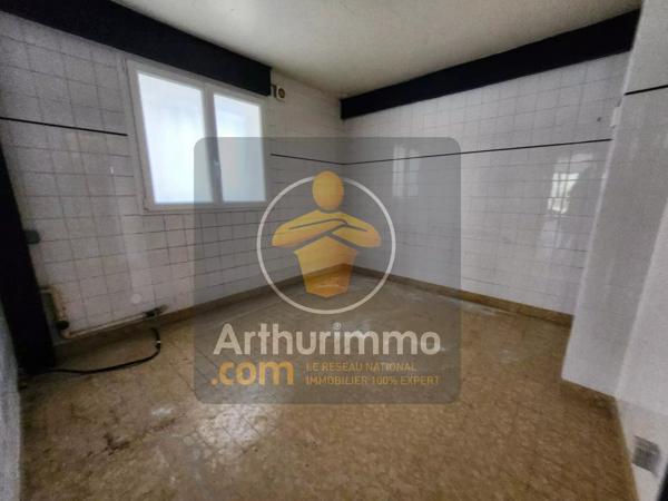 Vente                                                      Maison
                        
                     7 pièces                      242 m2                     à Ormesson-sur-Marne