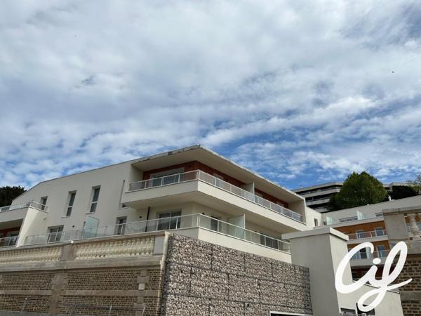 Parking  STE ADRESSE - 11.83 m2  70 Euros