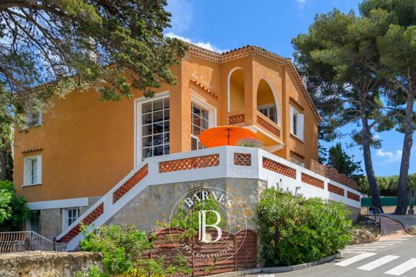 Bandol, Villa 7 Chambres -  260 m² à vendre