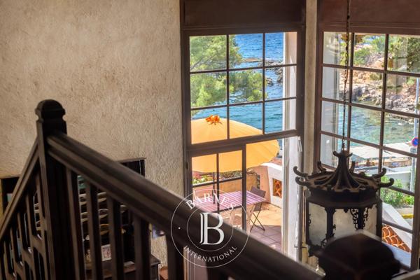 Bandol, Villa 7 Chambres -  260 m² à vendre