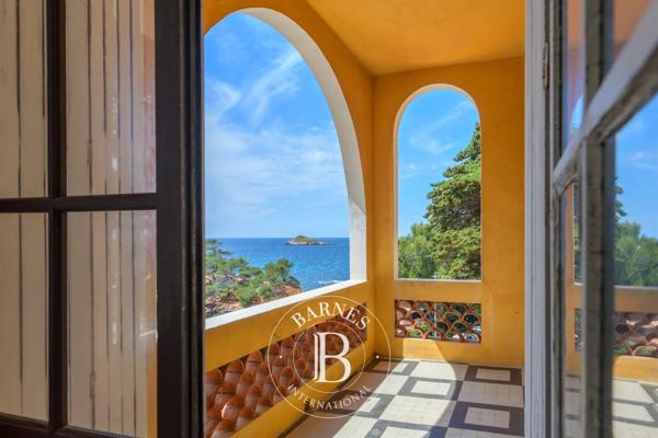 Bandol, Villa 7 Chambres -  260 m² à vendre