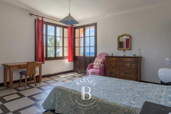 Bandol, Villa 7 Chambres -  260 m² à vendre