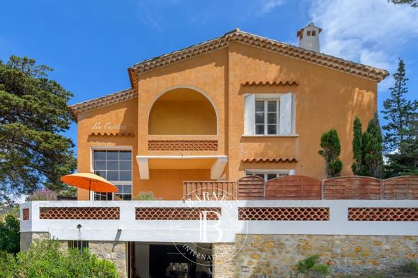 Bandol, Villa 7 Chambres -  260 m² à vendre
