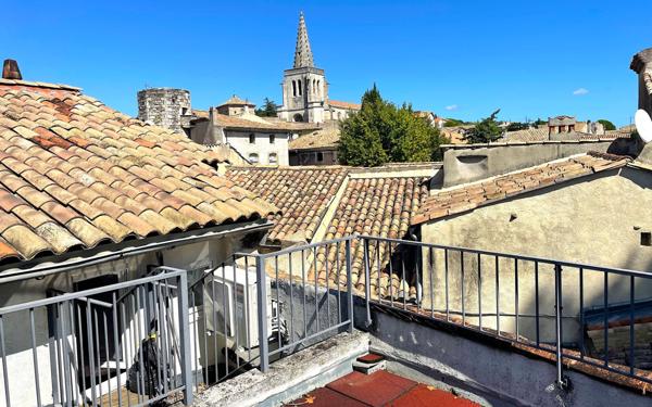 Immeuble à vendre    5 pièces •  Saint-Marcel-d'Ardèche