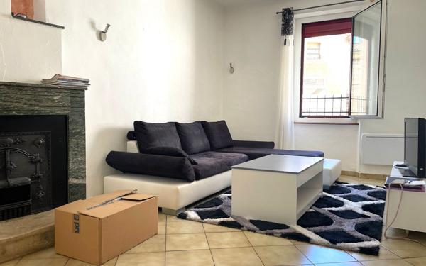 Immeuble à vendre    5 pièces •  Saint-Marcel-d'Ardèche
