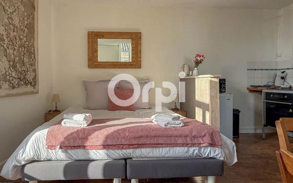 Maison à vendre    6 pièces •  Rochefort