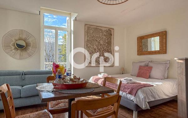 Maison à vendre    6 pièces •  Rochefort