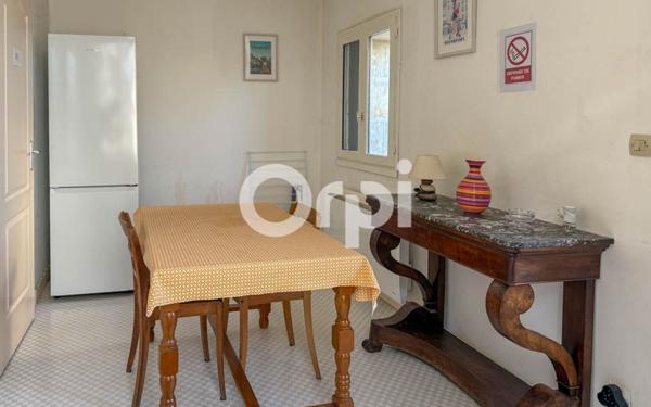 Maison à vendre    6 pièces •  Rochefort