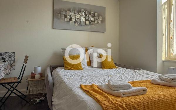 Maison à vendre    6 pièces •  Rochefort