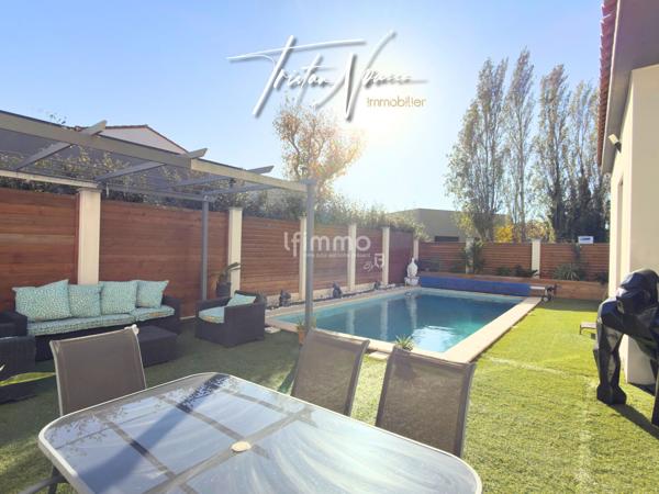 Maison 3 faces de 140 m2 avec 3 suites parentales - piscine