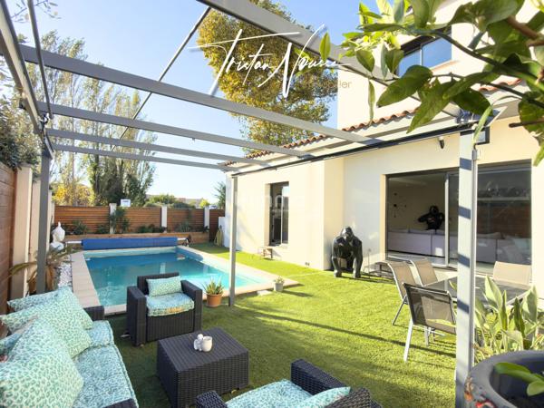 Maison 3 faces de 140 m2 avec 3 suites parentales - piscine