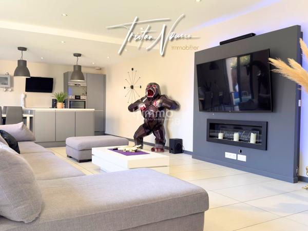 Maison 3 faces de 140 m2 avec 3 suites parentales - piscine