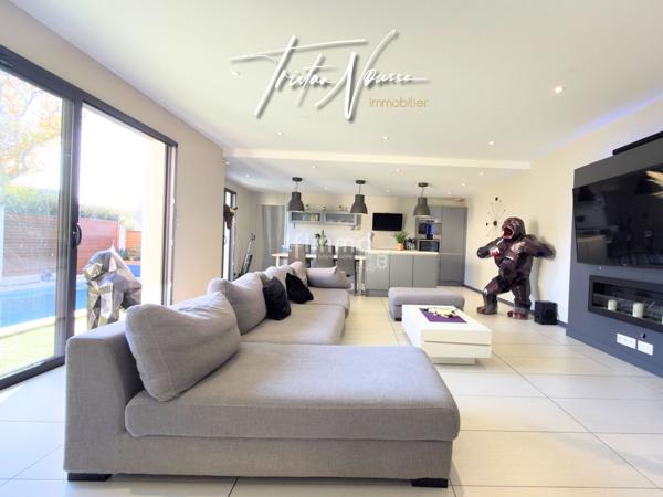 Maison 3 faces de 140 m2 avec 3 suites parentales - piscine