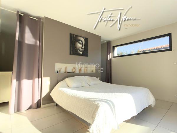 Maison 3 faces de 140 m2 avec 3 suites parentales - piscine