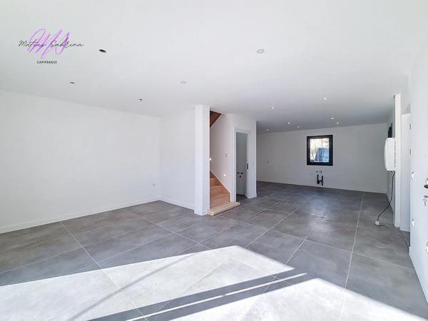 EXCENEVEX- Maison Mitoyenne à vendre 4 pièces 124 m² à 50m du lac