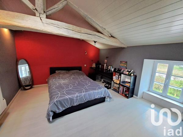 Maison 7 pièces de 175 m² à La Ferrière (85280)