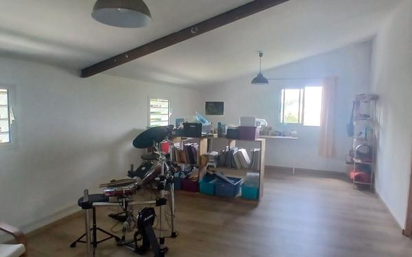 Maison à vendre    5 pièces • 137 m2 Saint-Philippe