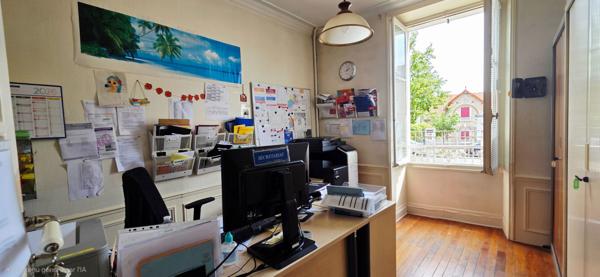 Maison de type bourgeoise à Étampes libre au 1er Mars 2027 avec garage.