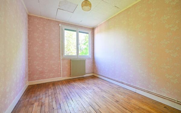 Appartement à vendre    4 pièces • 76,60 m2 Montreuil