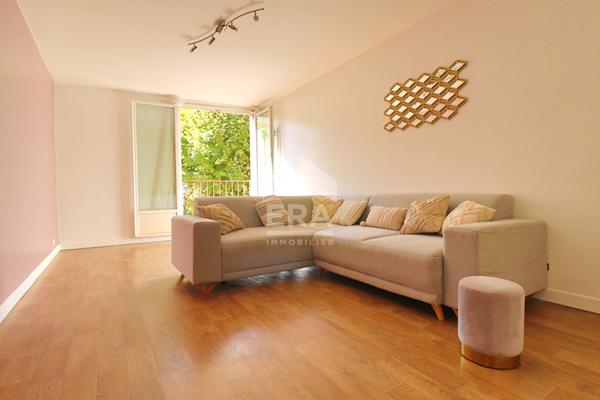 Appartement à vendre Marseille 3 pièces lumineux traversant calme loggia balcon sans travaux  stationenment facile