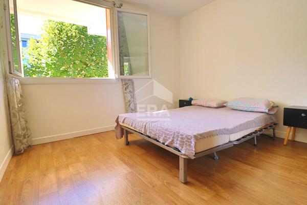 Appartement à vendre Marseille 3 pièces lumineux traversant calme loggia balcon sans travaux  stationenment facile