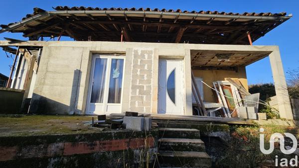 Maison 2 pièces de 40 m² à Cuzac (46270)