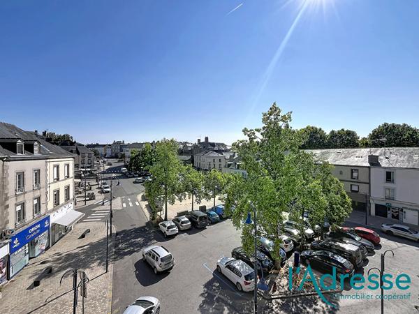 Appartement Mayenne 4 pièce(s) 79 m2 - Garage fermé et cave.