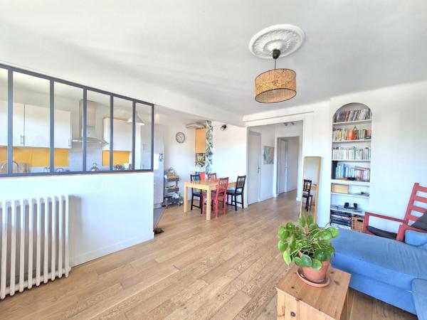 Appartement
                                                                                                                                                                                                                                                                                                                        3 pièce(s)                                                                                                                                                                                                          2 chambre(s)                                                                                                                                                                                                          63.14  m²