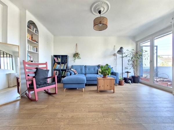 Appartement
                                                                                                                                                                                                                                                                                                                        3 pièce(s)                                                                                                                                                                                                          2 chambre(s)                                                                                                                                                                                                          63.14  m²