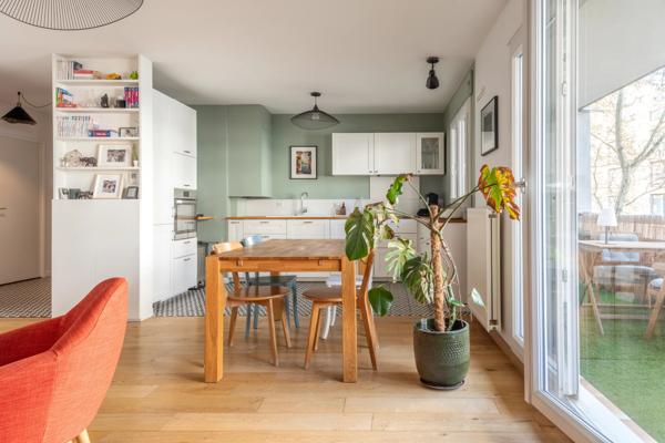 Lyon 8 - Monplaisir - Appartement de 89 m² - 2 /3 chambres - terrasse de 16m² - garage - 2 caves