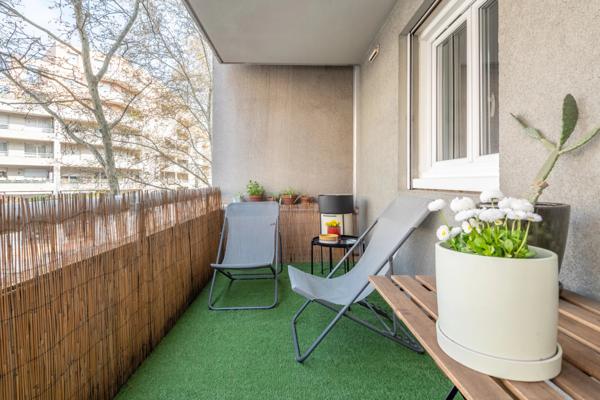 Lyon 8 - Monplaisir - Appartement de 89 m² - 2 /3 chambres - terrasse de 16m² - garage - 2 caves