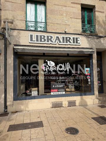 locaux à LOUER