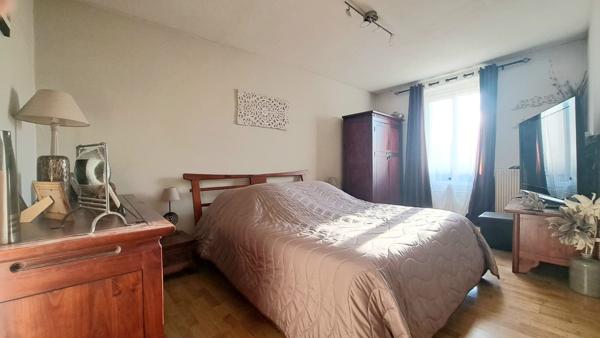 Vente maison 5 pièces 97m² à Belloy-en-France, bien à visiter sans tarder.