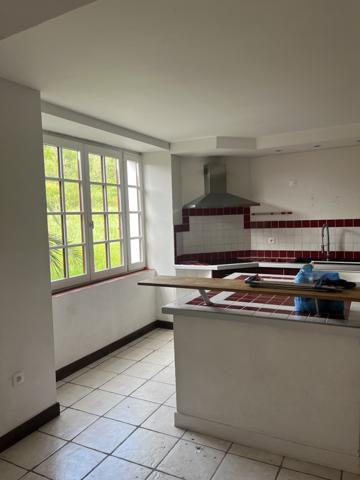 Bayonne (64100) Ferme rénovée plus dépendance