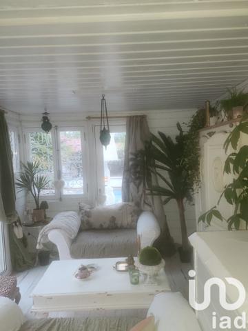 Maison à vendre 4 pièces 95 m² Saint-Pantaléon-de-Larche