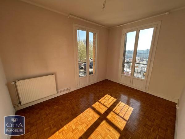 Appartement à louer 3 pièces 55.27m² Laval (53000)