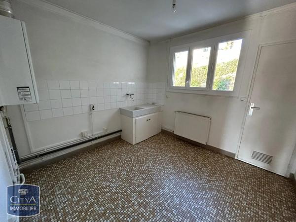 Appartement à louer 3 pièces 55.27m² Laval (53000)