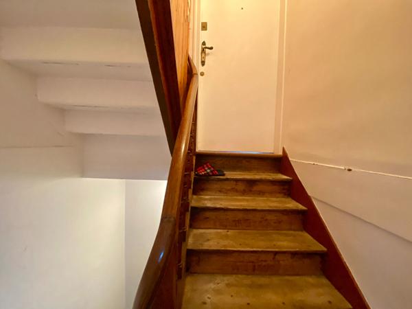 À vendre centre ville DINAN appartement de Type 3 en duplex petite copropriété, place de parking privative