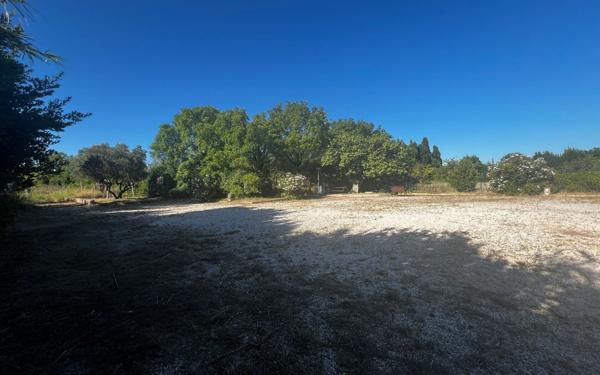 Maison à vendre    1 pièce •  Marguerittes