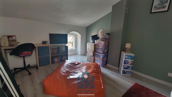 Maison de bourg 5 pièces avec garage et cave