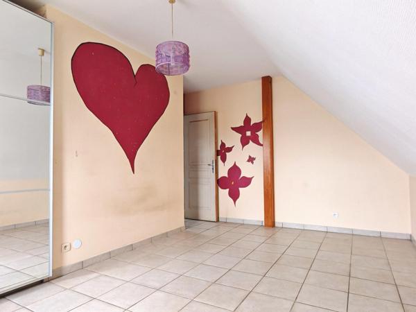 Maison 4 chambres, DPE B, sous sol complet, prestations solides et vrai potentiel à personnaliser